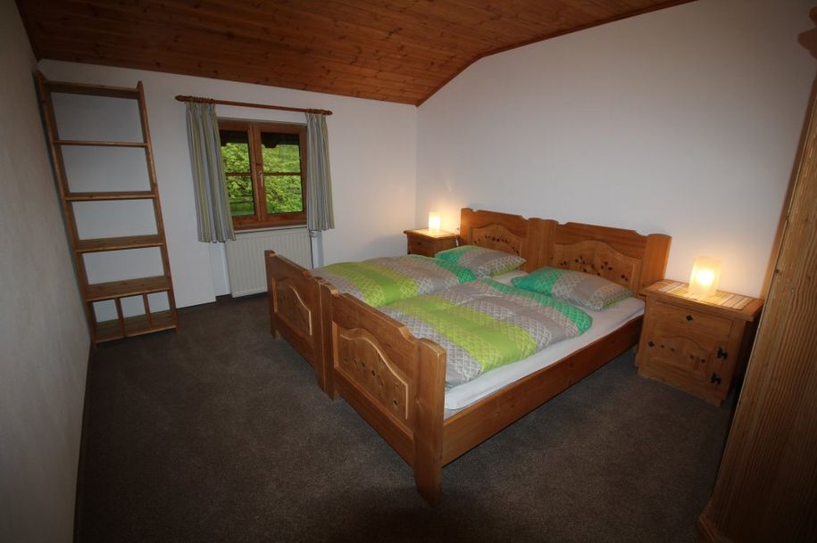 2. Schlafzimmer (FeWo 1)