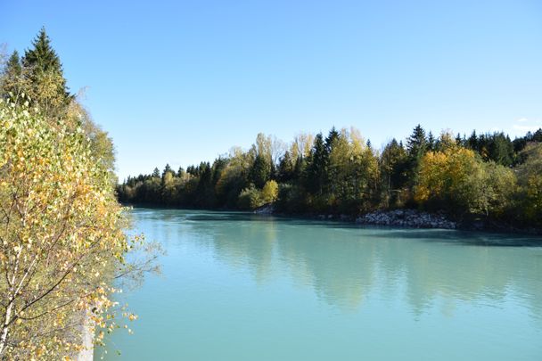 Blick auf den Lech vom Stauwehr aus