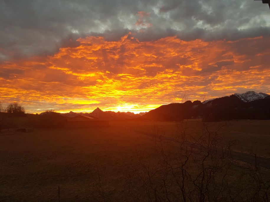 Sonnenuntergang im Alpenglück