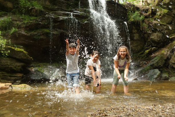 Speckbach Wasserfall Kinder