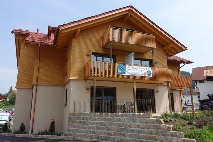 Außenansicht-Chalet-Marienbrunnen-Terrasse