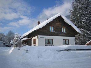 Lindes Wohlfühlappartment Winterlandschaft