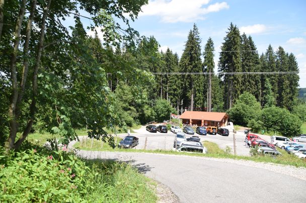 Wanderparkplatz am Waldseilgarten Höllschlucht