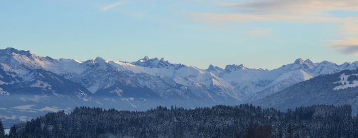 Blick auf die verscheite Allgäuer Alpen