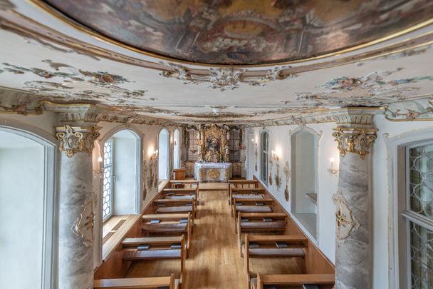 Die Rokoko Hauskapelle im ehemaligen Kloster Maria kann zu Beginn der Tour besichtigt werden