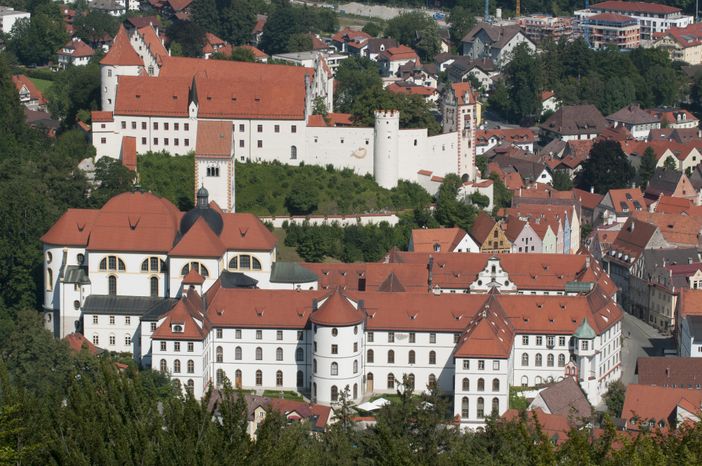 Blick auf Hohes Schloss u. Kloster St. Mang