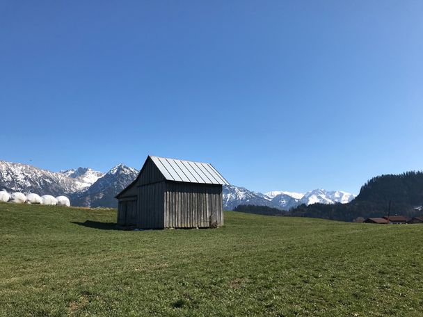 Blick in die verschneiten Berge