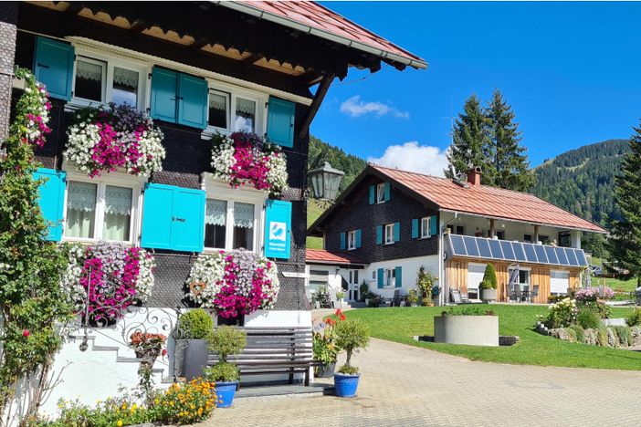 Alpe Berg mit Nebenhaus