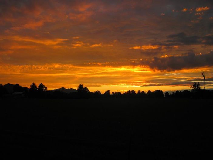 Abendrot vor dem Haus-Hanni