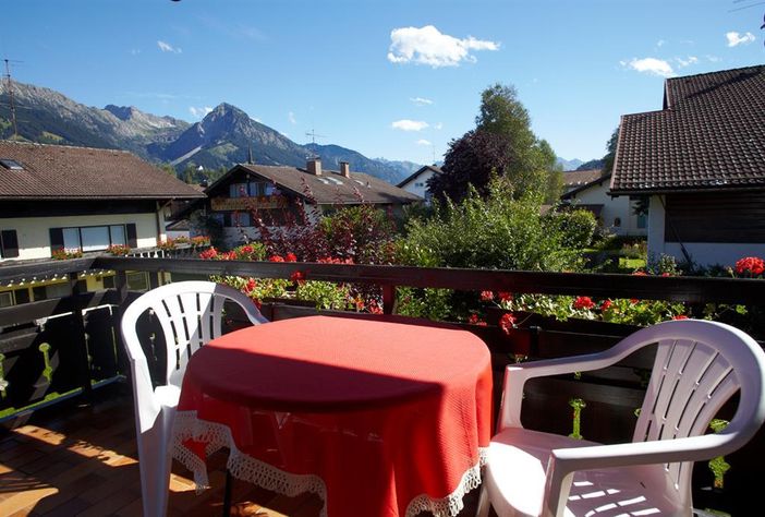 Terrasse mit Bergblick